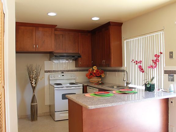 5th image of 261 Palacio Royale Cir