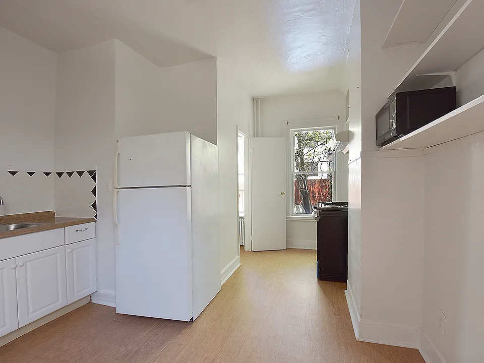 2121 46th Ave #2