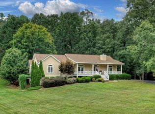 174 Oak Ln, Blairsville, GA 30512