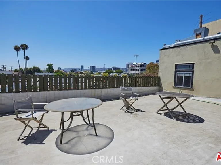 1275 N Wilton Pl #1275B — Photo 5