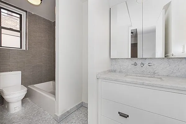 Rented by Bold New York | media 43