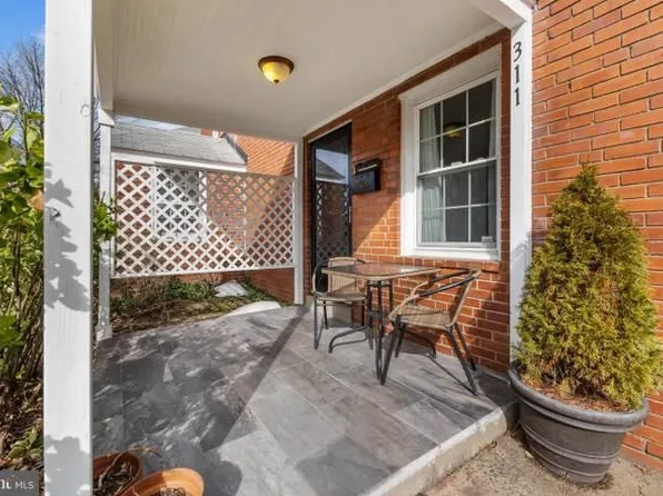 311 S Wayne St, Arlington, VA 22204