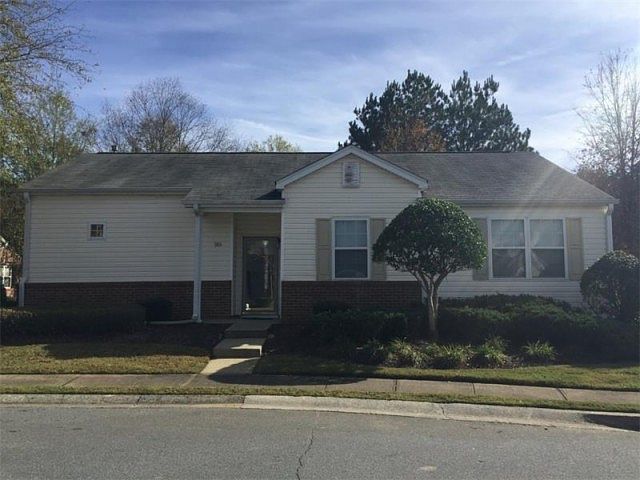 2nd image of 986 Windcroft Cir NW