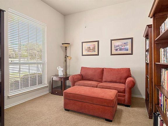3rd image of 10101 Oldfield Ct
