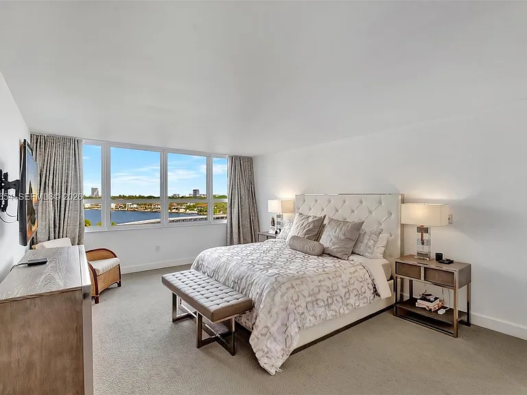 2 Grove Isle Dr #B706 — Photo 10