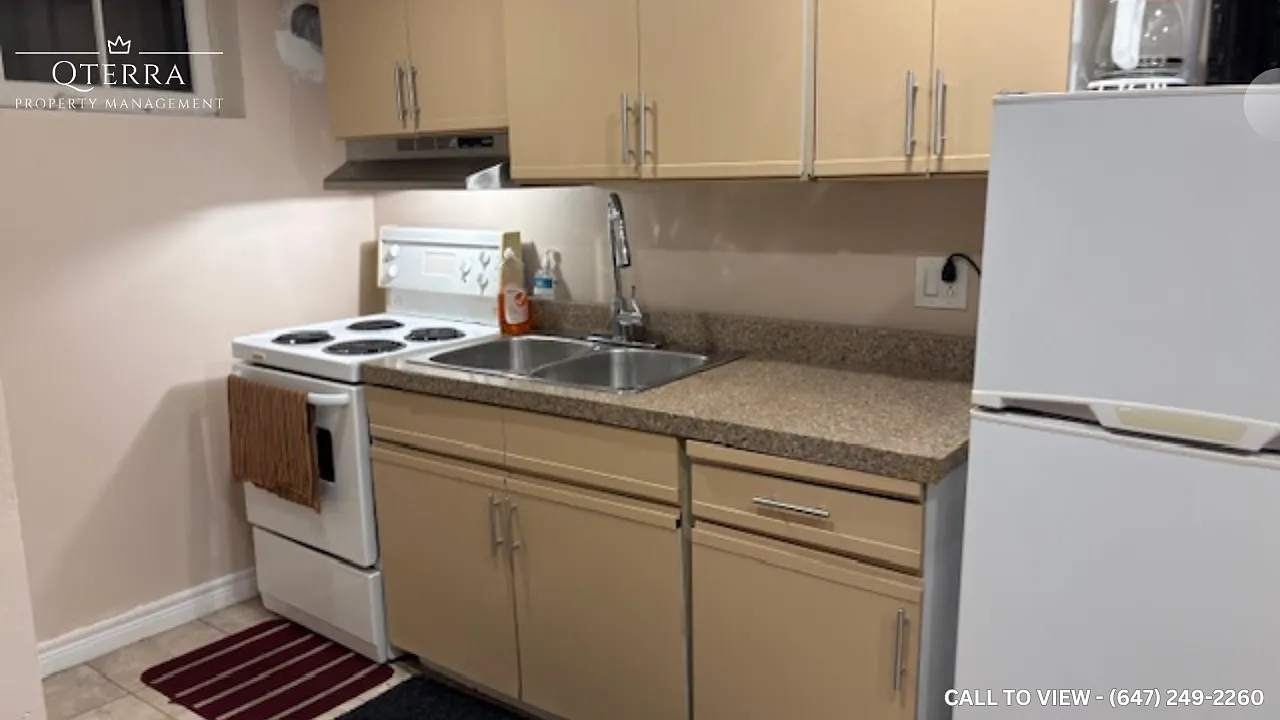 3 bed, 700 sqft, $1,795 — Photo 2