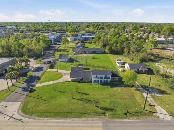 1905 W Prien Lake Rd, Lake Charles, LA 70605