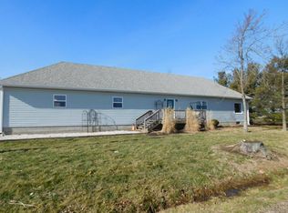 4749 N Primrose Rd, Claremont, IL 62421