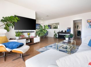 1233 N Laurel Ave APT 214, West Hollywood, CA 90046