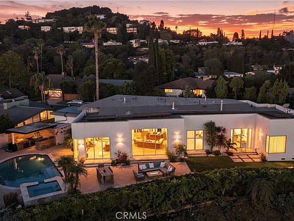 3rd image of 3355 Wrightview Pl