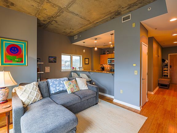 3rd image of 1101 18th Ave S APT 500