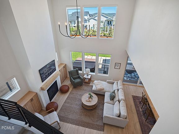 5th image of 1397 Sumac Cir