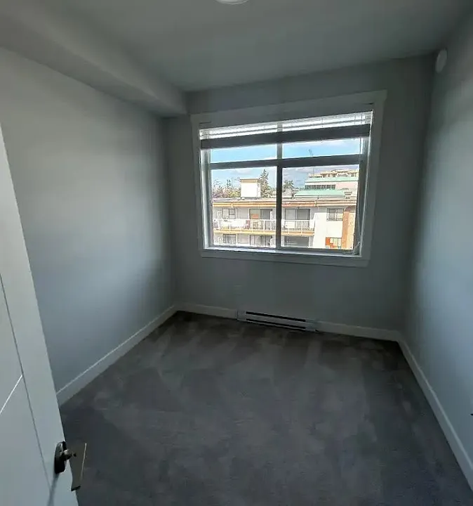 20686 Eastleigh Cres #12