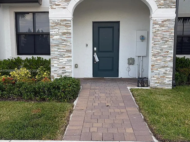 23320 SW 127th Ct — Photo 15