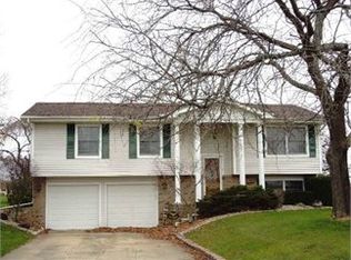 1616 Hartley Ct, Adrian, MI 49221