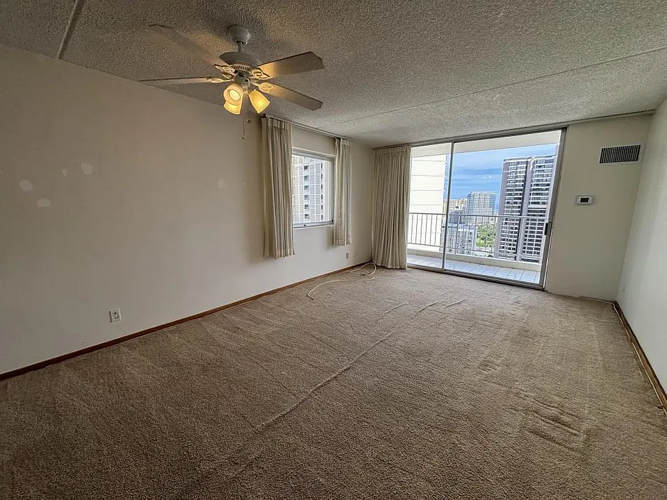 400 Hobron Ln #3215
