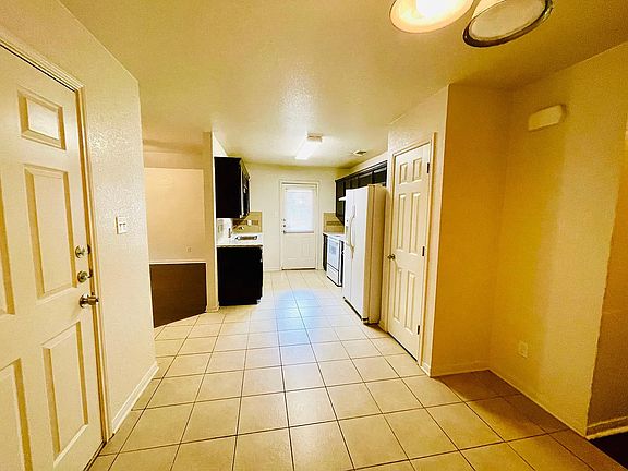 5th image of 1406 Cinch Dr APT A