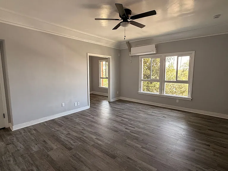 5503 W Romaine St — Photo 1
