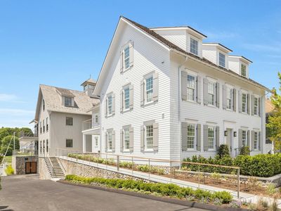 143 Rowayton Avenue #C, Norwalk, CT, 06853