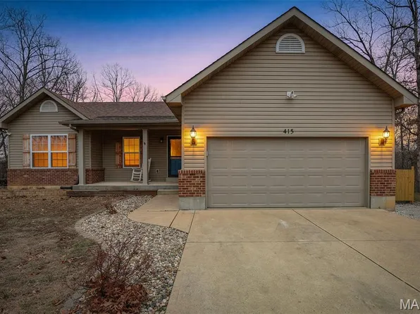 415 Saratoga Dr, De Soto, MO 63020