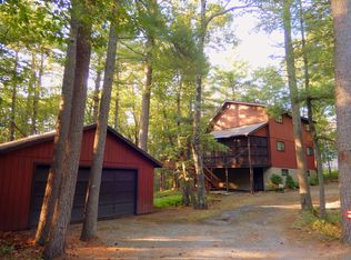 100 Eastwood Cir, Hawley, PA 18428