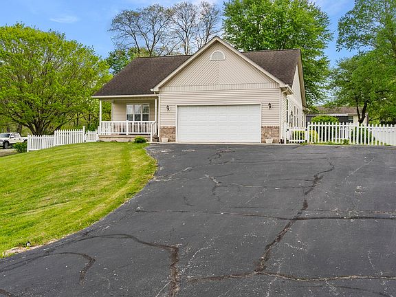 2nd image of 5989 W Hilltop Dr