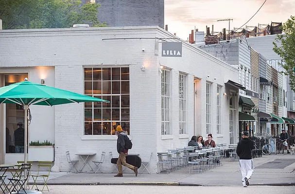 Rented by Compass | media 35