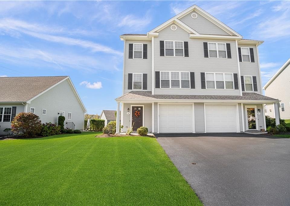 1st image of 24 Berm Dr