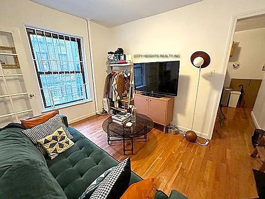 Rented by City Heights Realty | media 10