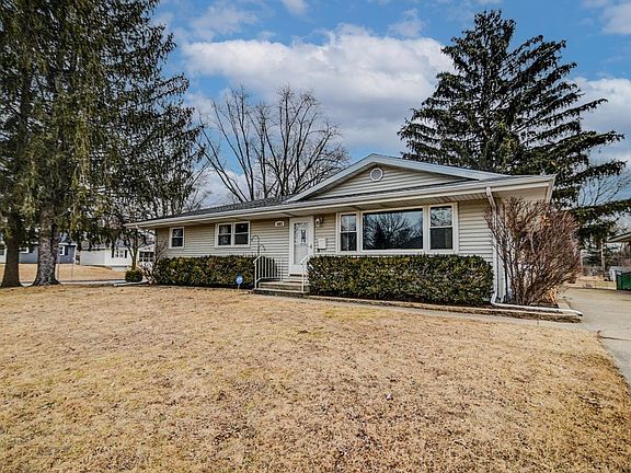 2nd image of 1421 Vondron Rd