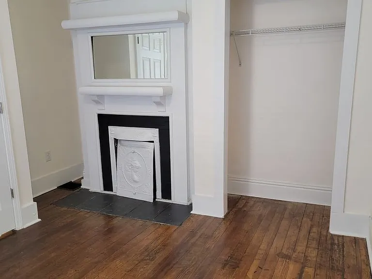 1431 S Floyd St — Photo 10