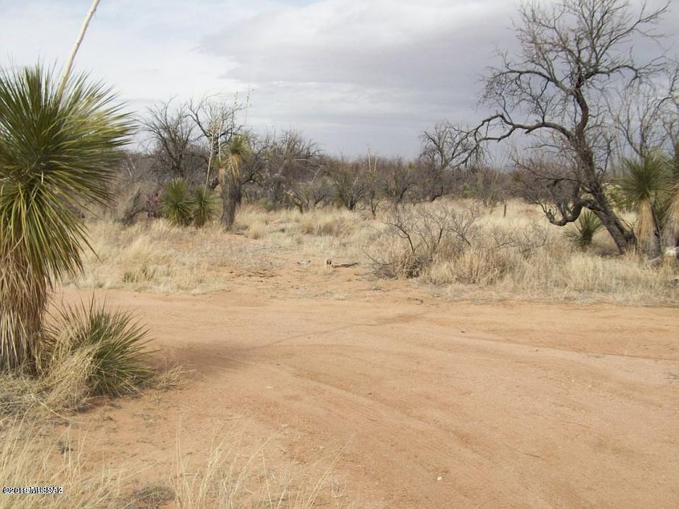 2nd image of 7281 W Bucking Horse Rd