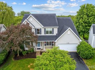 S970 Newton Sq, Geneva, IL 60134