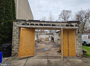 1750 Logan St, Harrisburg, PA 17102