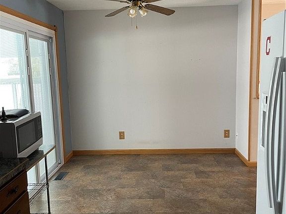 4th image of 7950 Zupancic Dr