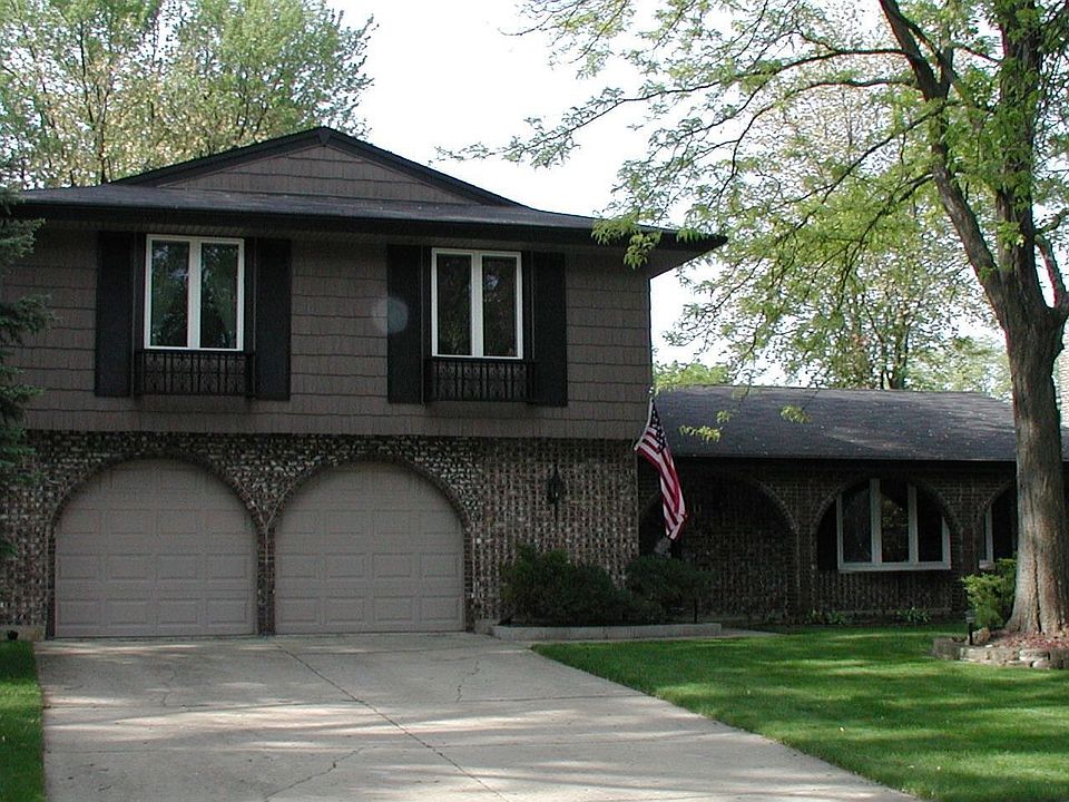 1st image of 631 Kemah Ln