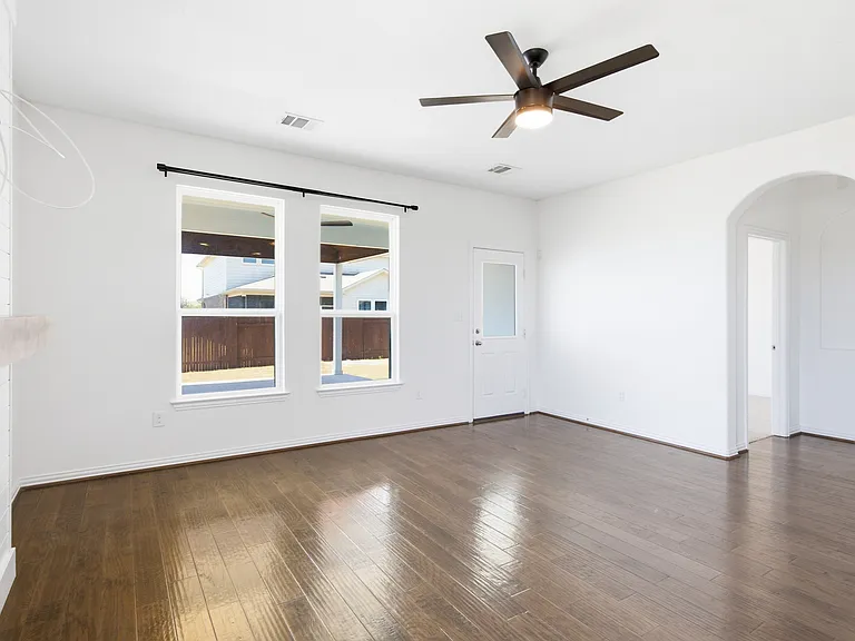115 Rough Bark St — Photo 14