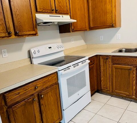 3rd image of 2509 Hightower Ave S
