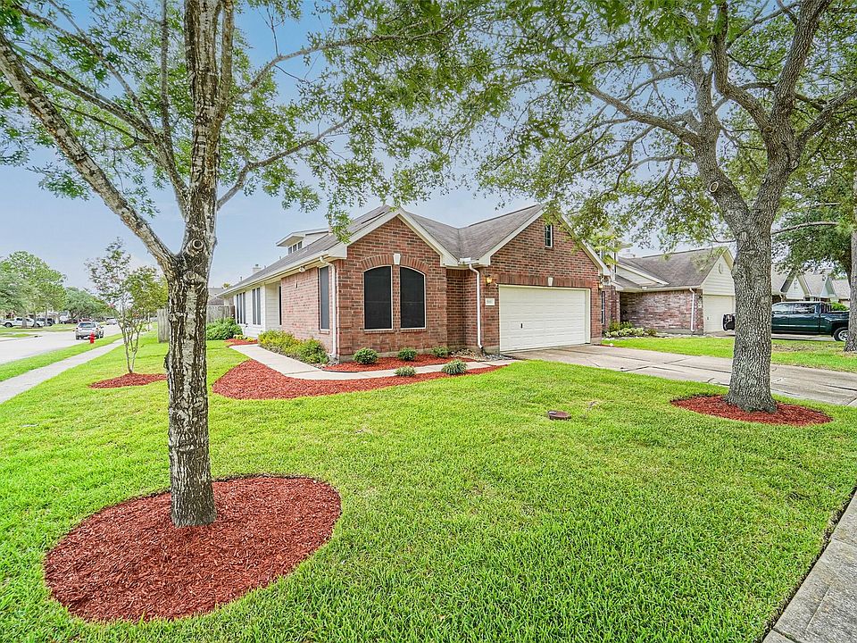 1st image of 2888 Shallow Brook Ln