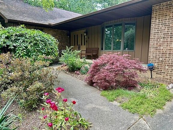 5th image of 9558 Whispering Pines Dr