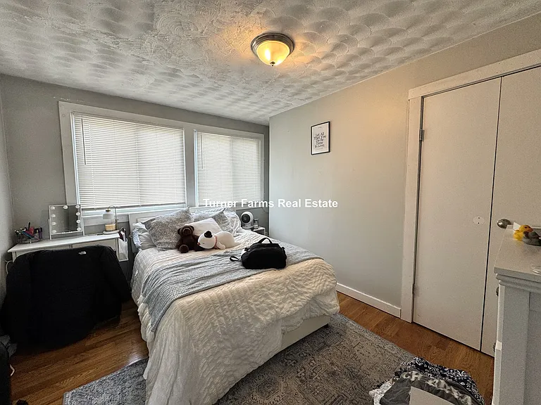 94 E Cottage St #3R — Photo 14