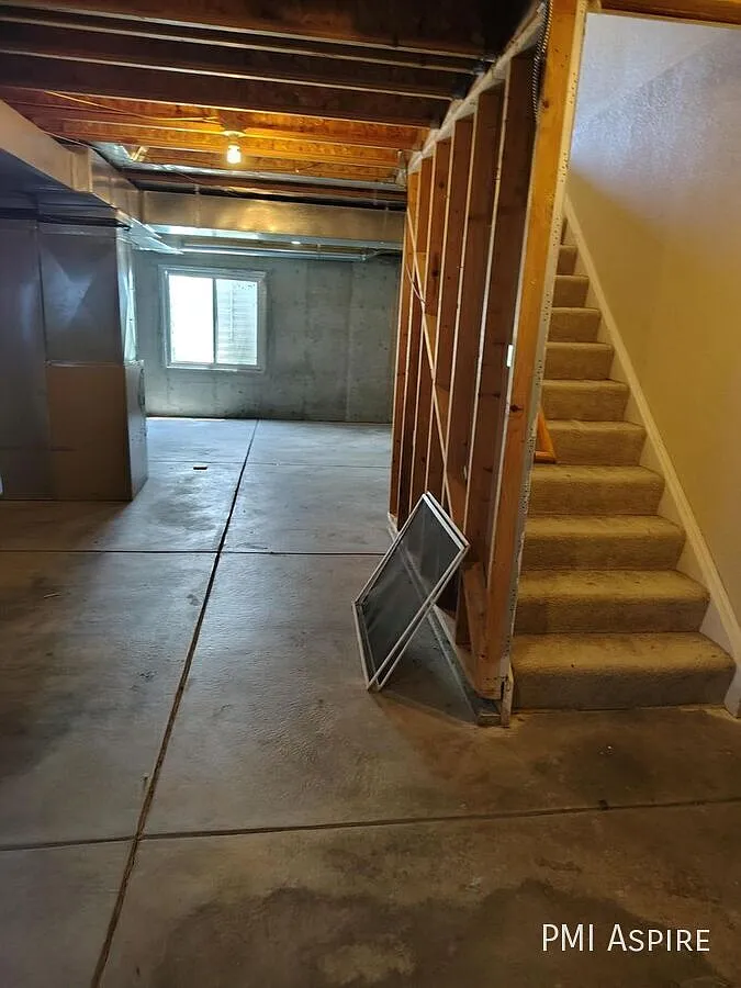 New Floor and Window A/C! — Photo 3