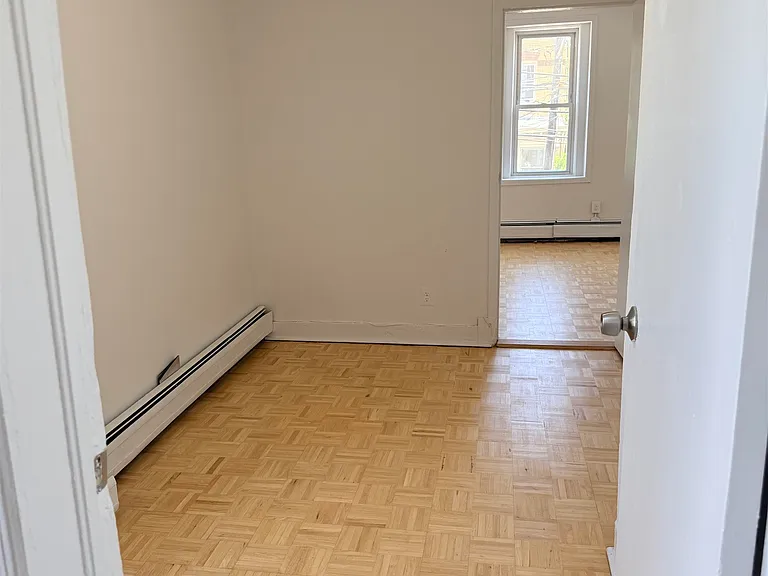 289 Bergen Ave #2 — Photo 6