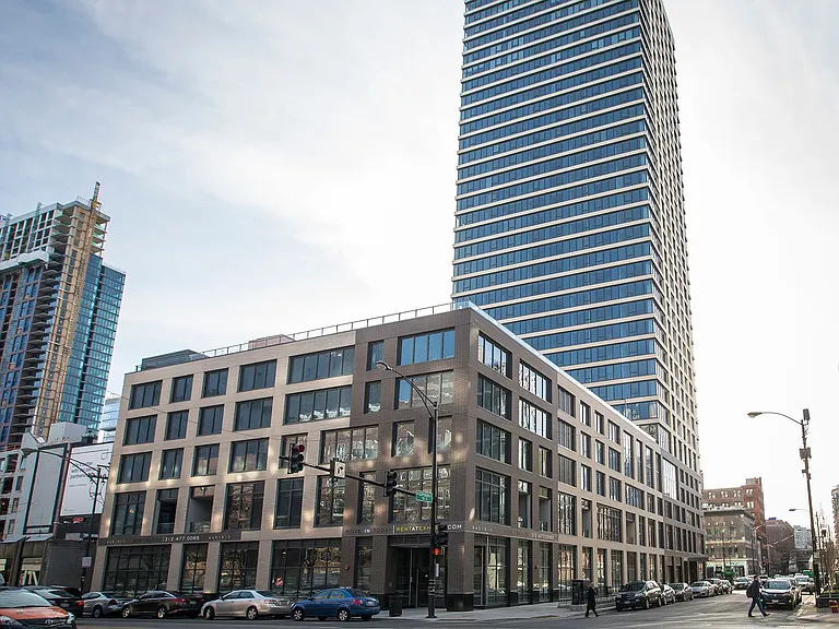 River North Luxury, On Display — Photo 20