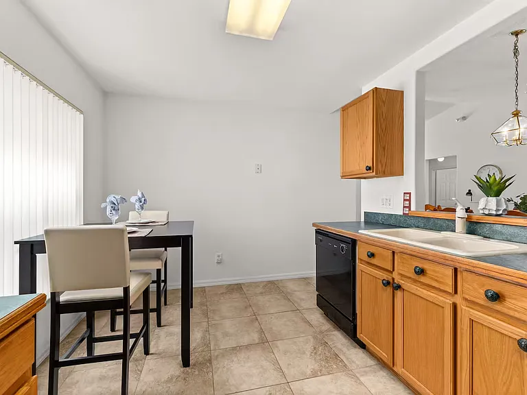 4534 Oakbrook Ct — Photo 15
