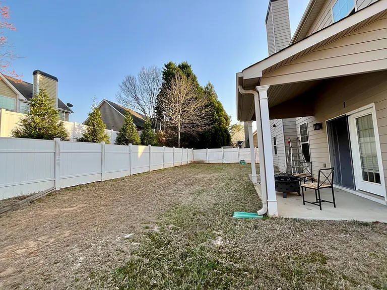 39 Camden Cir — Photo 49