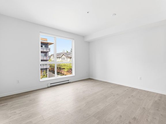 3rd image of 19577 65b Ave #512