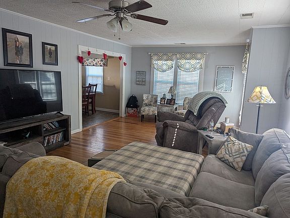 5th image of 67 Lowell St