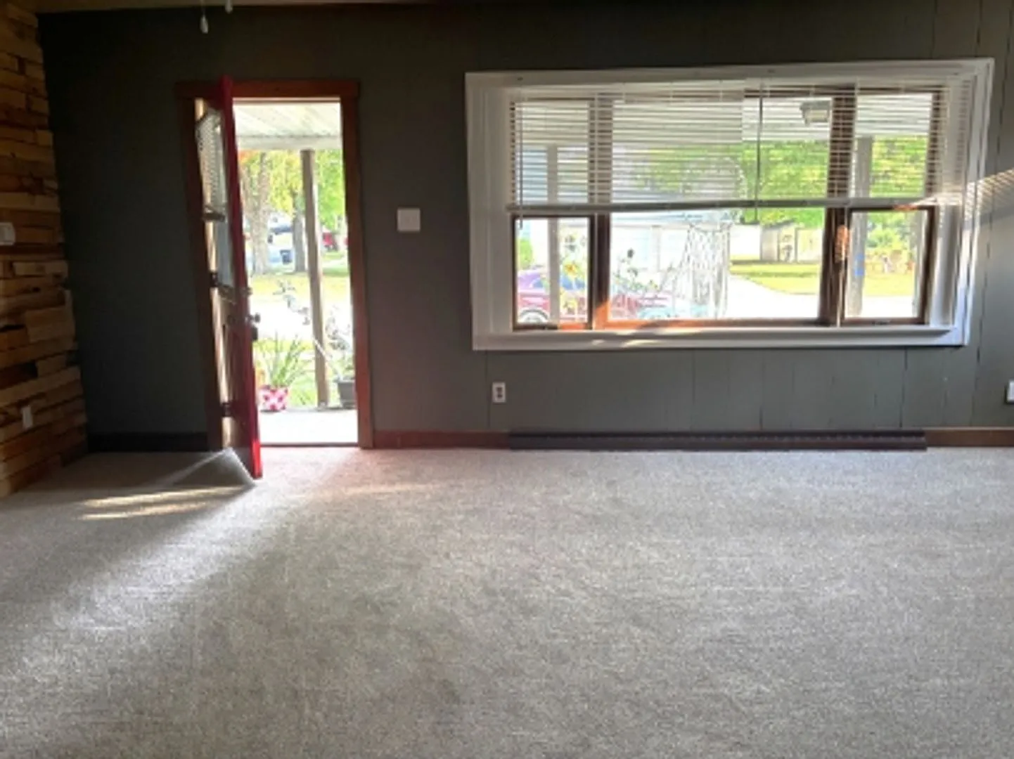 Videotour: 2-Story Townhome With A Garage! Pets Welcome — Photo 2