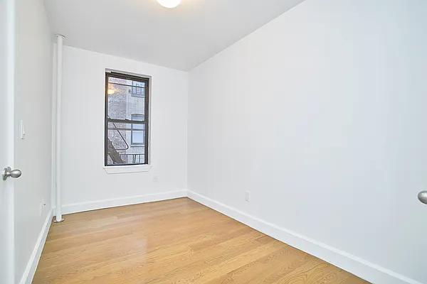 Rented by REAL New York | media 19